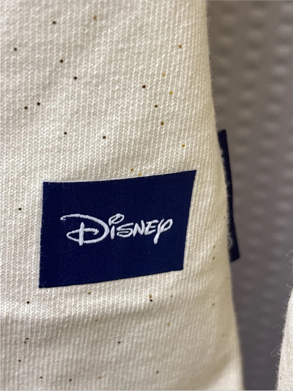 NWT Disney Parks Walt Disney World metallic castle spirit jersey Sz M - Picture 4 of 11